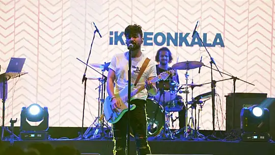 İkiye On Kala konseri gençleri coşturdu