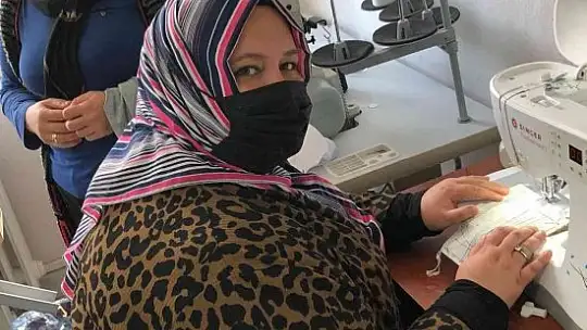 İvrindi'de Maharetli Eller'de üretim devam ediyor