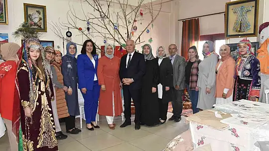 Kadınlar, ürettiklerini satarak gelir elde edecek