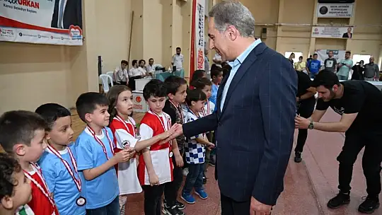 Karesi satranç turnuvası sona erdi