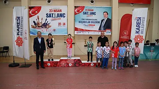 Karesi satranç turnuvası sona erdi