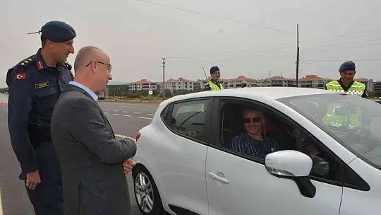 Kaymakam Hasan Yaman bayram trafiğini denetledi