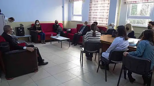 Kaymakam Özerdin öğrenciler ile sohbet etti