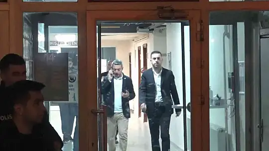 Küme düşen Bursaspor, stadyumdan 3 buçuk saatte çıkamadı