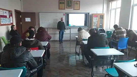 Manyas'ta ilk yardım kursu açıldı