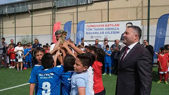 Minik kramponlarda şampiyon Burhan Erdayı