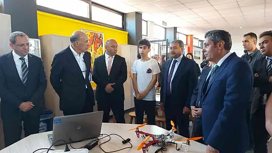 Muhtar Kent'ten Ayvalık'a STEM atölyesi