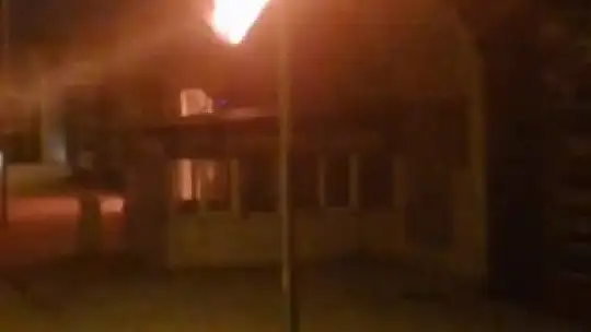 Oto sanayide alevler geceyi aydınlattı