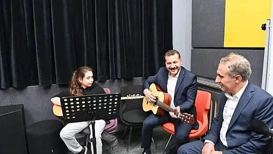 (Özel) Gençler Yücel Hocalarıyla buluştu