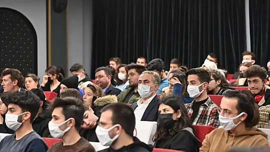 (Özel) Gençler Yücel Hocalarıyla buluştu