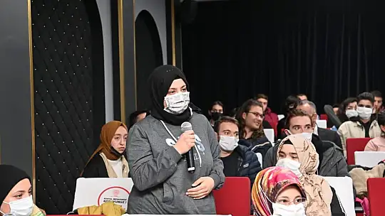 (Özel) Gençler Yücel Hocalarıyla buluştu