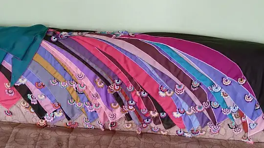 (Özel) Sındırgı'da evler fabrikaya döndü