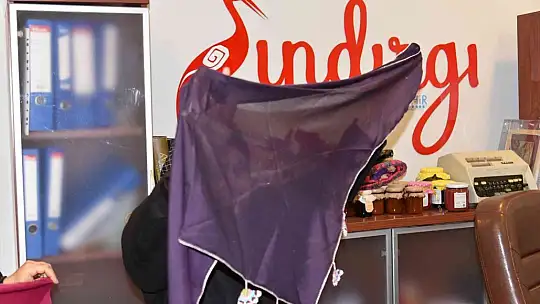 (Özel) Sındırgı'da evler fabrikaya döndü