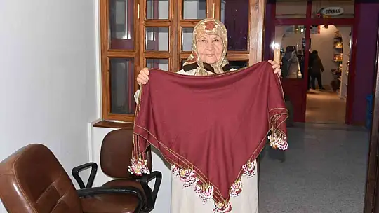 (Özel) Sındırgı'da evler fabrikaya döndü