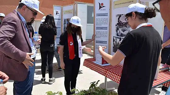 Şehit Mustafa Serin Fen Lisesi Bilim Fuarı açıldı