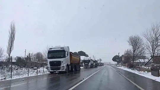 Sındırgı-Akhisar yolunda zincir zorunluluğu