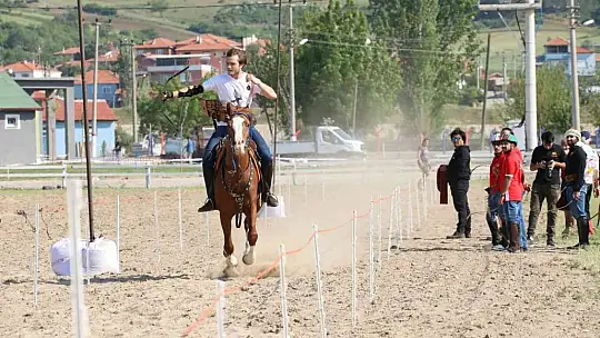 Sındırgı atlı okçuluk festivaline hazır