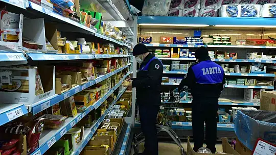 Sındırgı'da etiket denetimi sürüyor