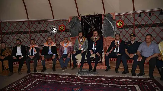 Sındırgı'da sınırları aşan Atlı Okçuluk yarışması