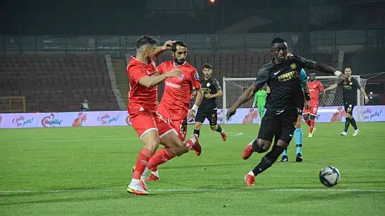 Spor Toto 1. Lig: Balıkesirspor: 1 - Ümraniyespor: 2