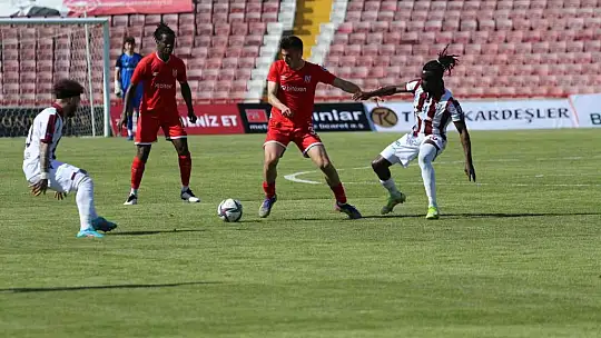 Spor Toto 1. Lig: Balıkesirspor: 1 - Bandırmaspor: 5