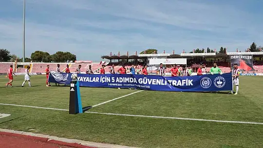 Spor Toto 1. Lig: Balıkesirspor: 1 - Bandırmaspor: 5