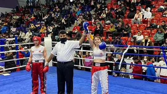 Türkiye Kick Boks Turnuvasında Balıkesir Fırtınası