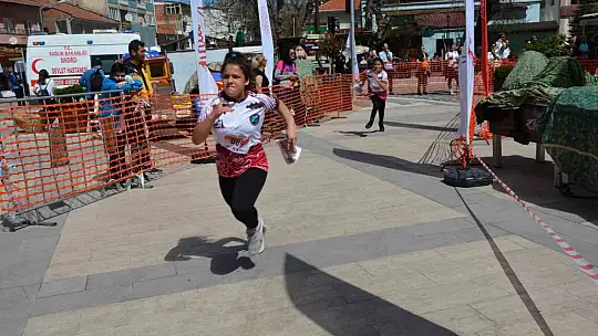 Türkiye Oryantiring U14 2. Kademe Yarışları Sındırgı'da yapıldı