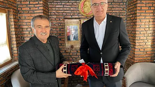 TVF Başkanı Üstündağ, Bigadiç'te ziyaretlerde bulundu