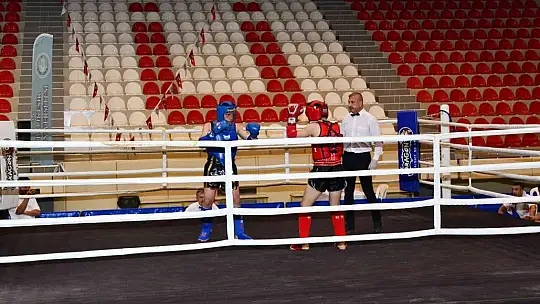Üniversiteler Muaythai Türkiye Şampiyonasına Balıkesir'de başladı