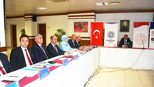 Vali Şıldak: 'Ayvalık'ta Fen Lisesi fikrini destekliyorum'