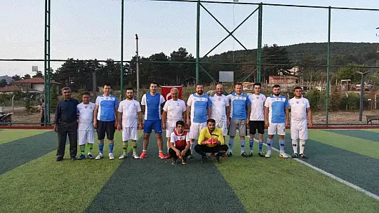 Yaylabayır'da gençler halı sahada buluştu