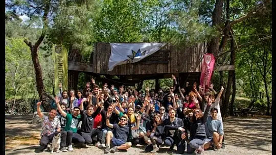 Yıldız Teknik Üniversiteli  gençlerden Kazdağlarına bilimsel gezi