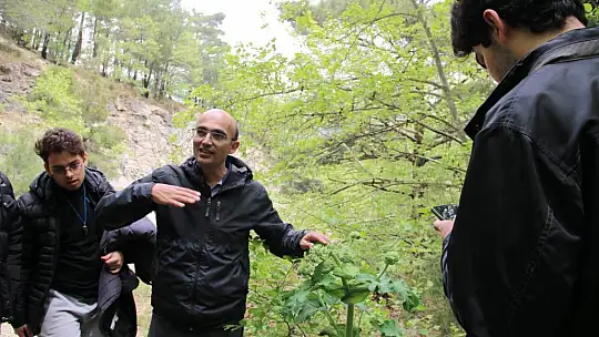 Yıldız Teknik Üniversiteli  gençlerden Kazdağlarına bilimsel gezi