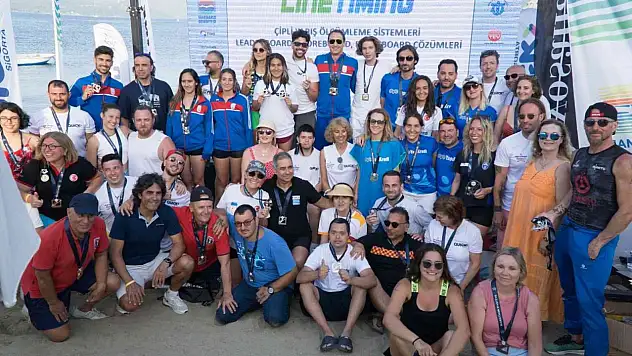 Marmaris rekortmen ve şampiyon yüzücüleri ağırladı