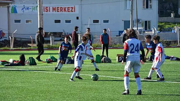 Sındırgı Cup Ege Bölgesi Futbol Turnuvası gerçekleşti