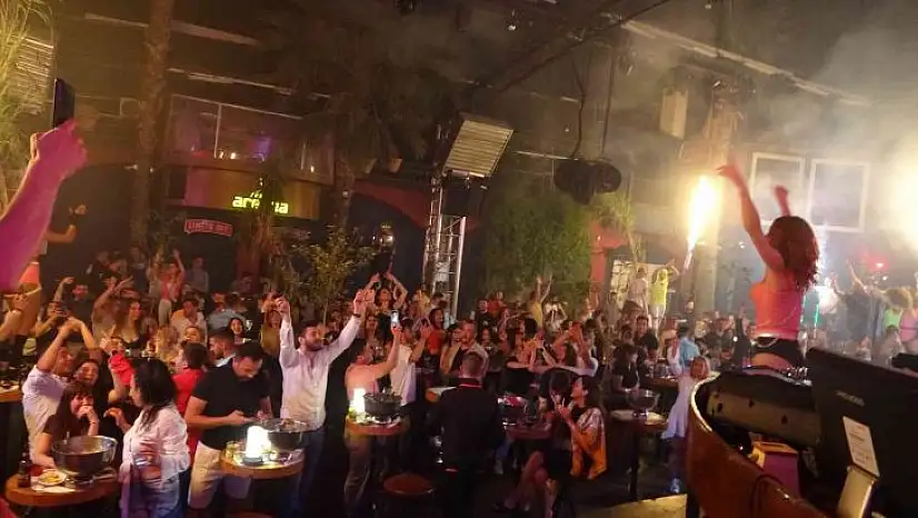 Marmaris'te eğlence hız kesmeden devam ediyor
