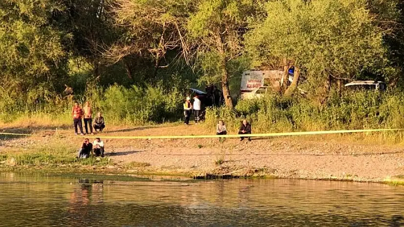 Serinlemek için dereye giren çocuk hayatını kaybetti